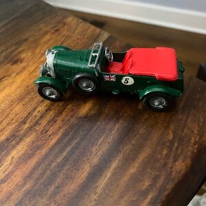 Vintage yesteryear Matchbox 1929 Bentley
